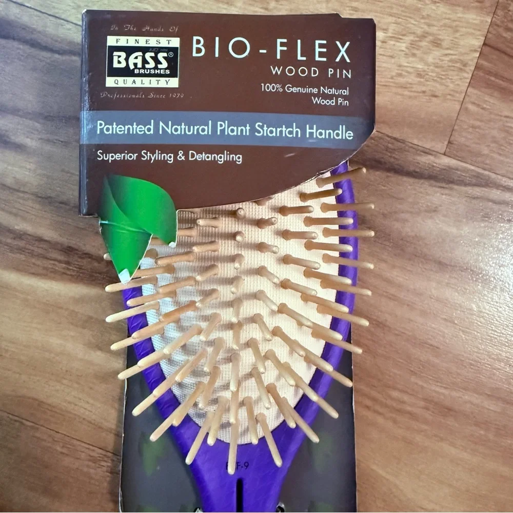 BASS BIO-Flex Wood‎ Pin Brush Purple New in Box